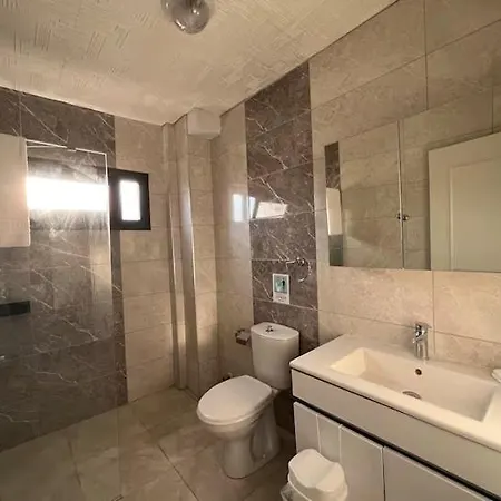 Maia Aparthotel 4*