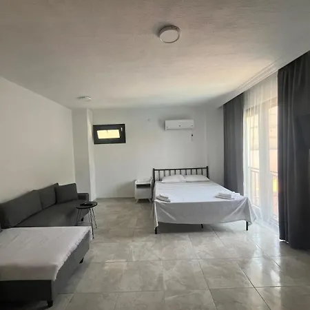 Maia Apartmanhotel Çeşme