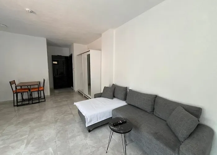 Maia Apartmanhotel